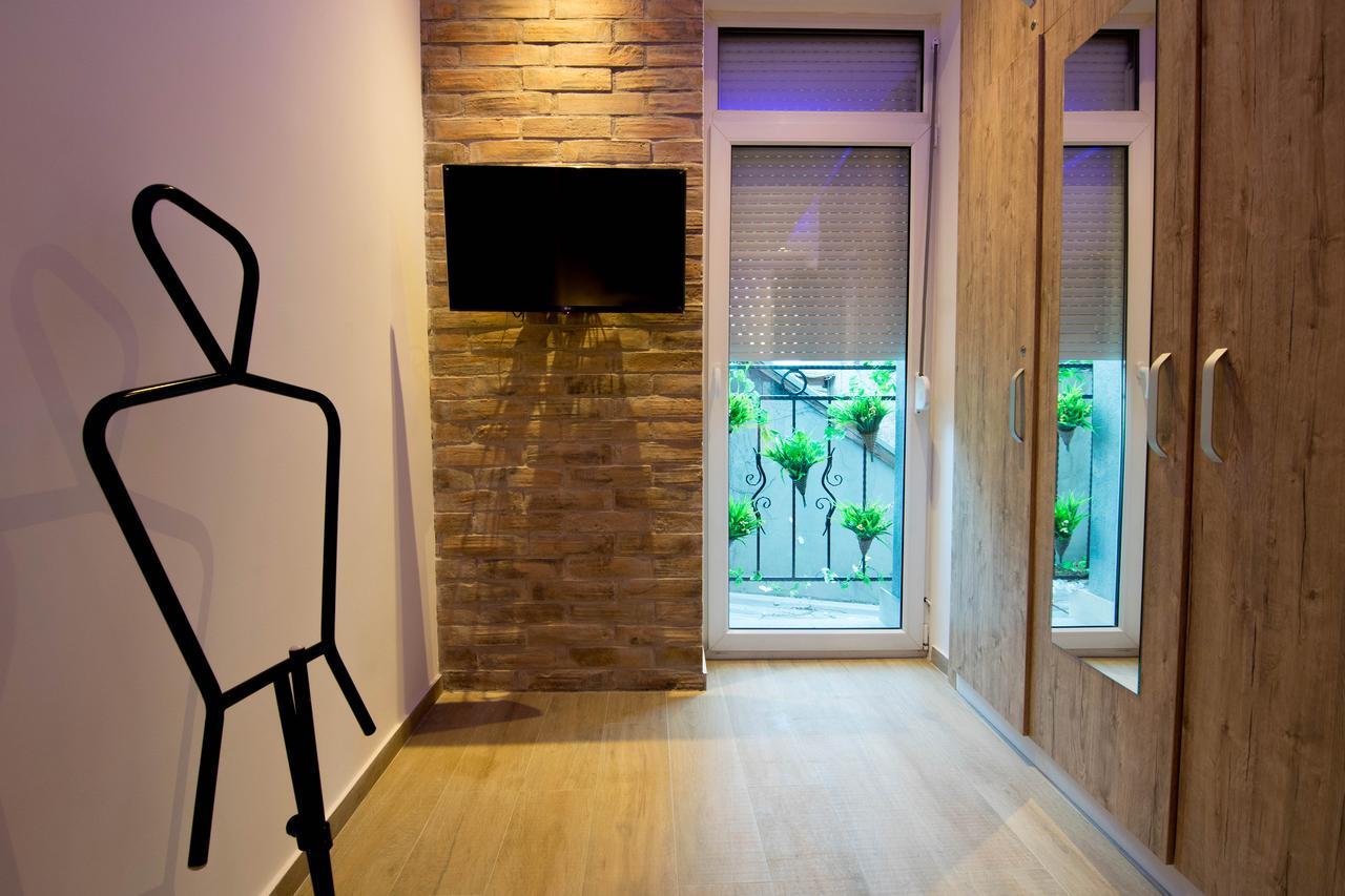 Cosmopolitan Apartment Belgrado Esterno foto