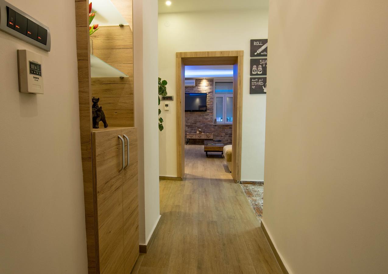 Cosmopolitan Apartment Belgrado Esterno foto