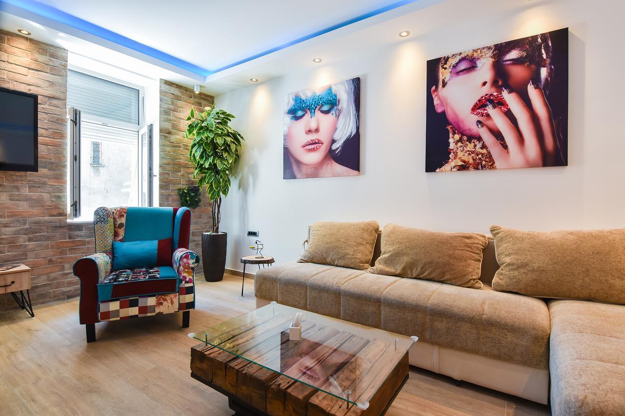 Cosmopolitan Apartment Belgrado Esterno foto