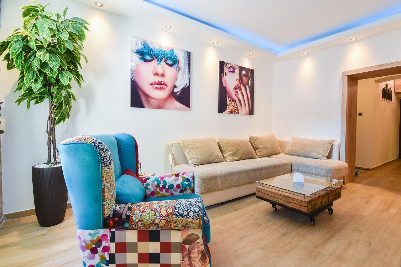 Cosmopolitan Apartment Belgrado Esterno foto