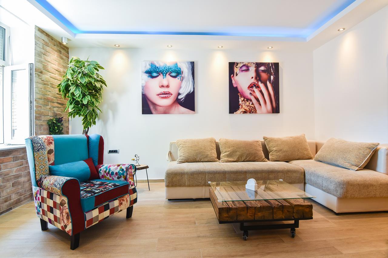 Cosmopolitan Apartment Belgrado Esterno foto